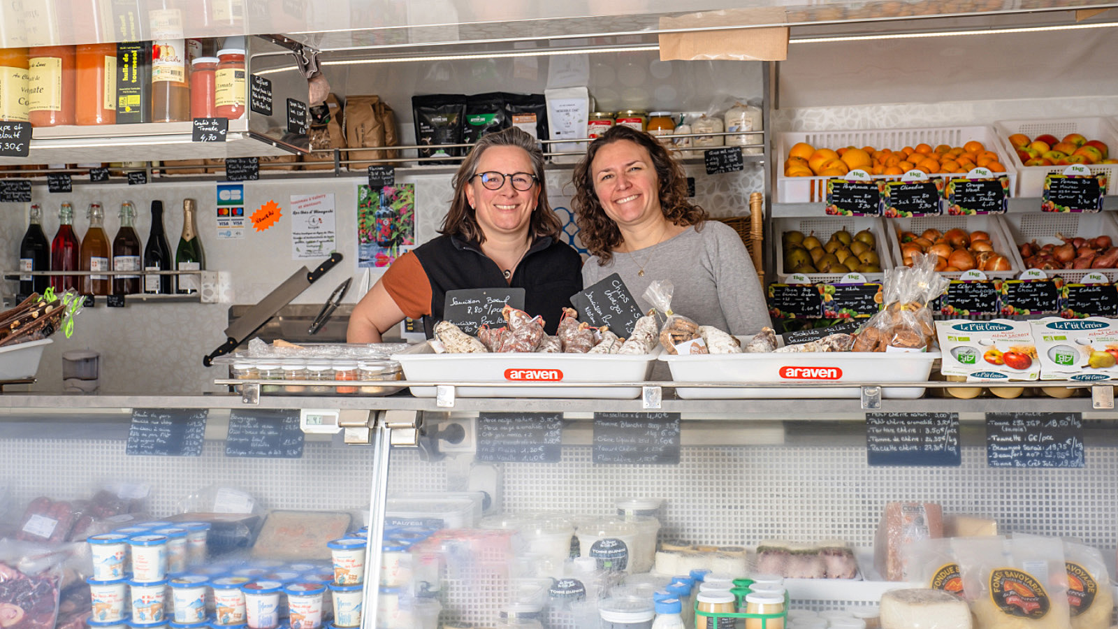 Les fées-lé du local